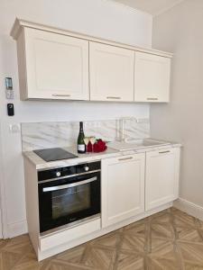Appartements L-audacieuse-Jacuzzi et sauna , miroir suspendu : photos des chambres