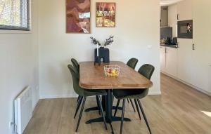 Stunning Home In Hellendoorn With Wifi