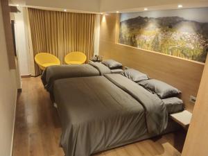 Astoria Veg-A Vegetarian Hotel
