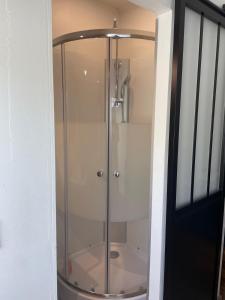 Sejours chez l'habitant Suite parentale Courpalay : Chambre Double