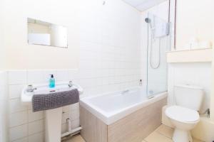 Brookvale Road Guest House Room 7