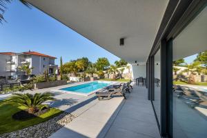 Brand new apartment "Z" with swimming pool by EL-PI Tours
