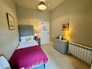 Single Room with Private External Bathroom room in Scourie Hotel