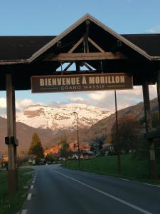 Chalets Chalet CARIBOU 74 avec Piscine Chauffee : photos des chambres