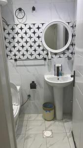 Hala 9B استوديو فندقي فاخر في قلب الملقا