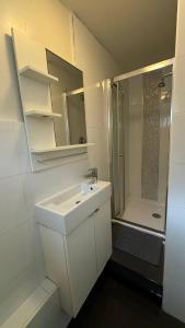 Economic room Sheperds Bush - hotel-like room