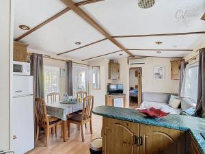 Mobil-Home VI 10 à Vias - La Carabasse - Camping Siblu avec piscine payante