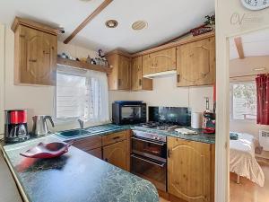 Mobil-Home VI 10 à Vias - La Carabasse - Camping Siblu avec piscine payante