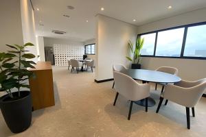 Studio com sacada Paulista Sirio Libanês