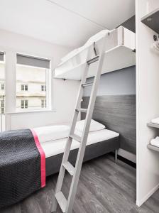 Standard Queen Room room in Cabinn City