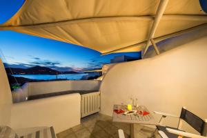 Yades Suites - Apartments & Spa Paros Greece