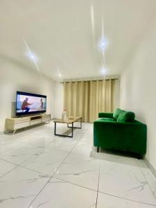 Chill & Cozy shared apartment with Michael