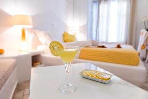 Yades Suites - Apartments & Spa Paros Greece