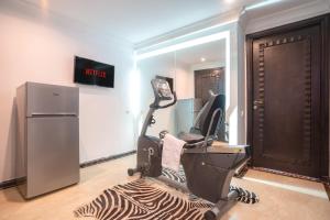 Luxury apartment with pool and an ideal location