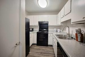 Northtown Apartments 12H I Comfy 2 Bed 2 Bath