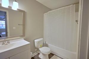 Northtown Apartments 12H I Comfy 2 Bed 2 Bath