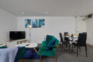 Perfect for Business Travellers & Family Stays - 3 Beds - FREE Parking!