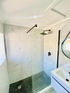 Chill & Cozy shared apartment with Michael