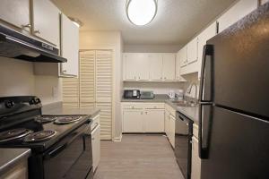 Northtown Apartments 15F I Spacious 1 Bed 1 Bath
