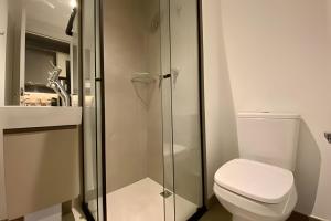 Studio com sacada e coworking prox Paulista