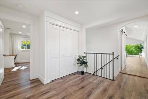 Designer Home w Lake Views+Walk to Downtown&Beach