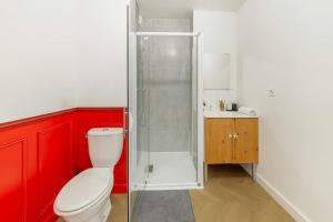 Appartements VAUBAN - Appartement au calme - Parking/Terrasse : photos des chambres