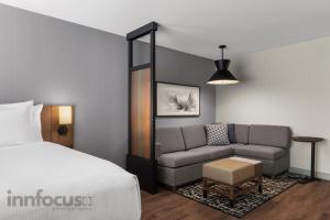 Hyatt Place Mississauga Airport Corp Center