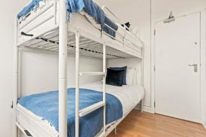 Furnished 6 BR - Parking, Monthly Stays