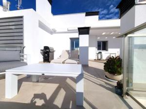 Atico las dunas con vistas al mar