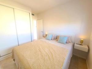 Atico las dunas con vistas al mar