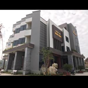 Khách sạn Huân Hạnh