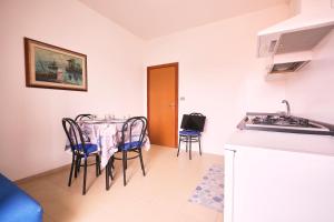 Porticciolo 1 fronte mare x 8 persone by Affitti Brevi Rimini