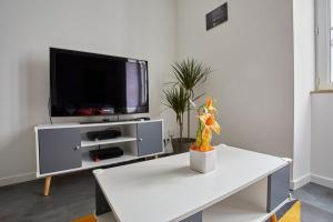 Appartements L'Escale - appartement cosy 1 chambre - proche : photos des chambres