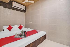 Super Hotel O Ambedkar Chowk Ulhasnagar