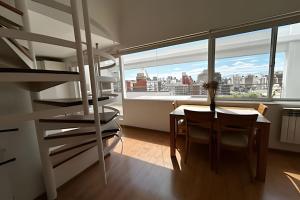 Dúplex amplio zona centro