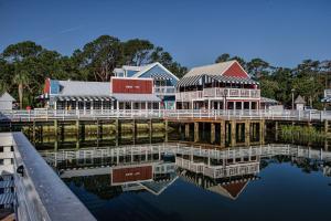 Walk to Beach, Sea Pines Resort, Remodeled, Bikes, BV1807