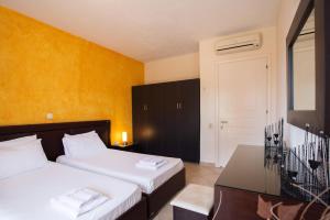 Angelique Apartments