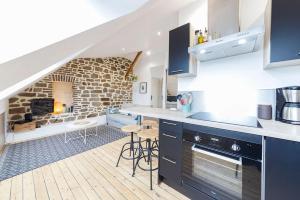 Cocon Malouin Charmant T2 vue Intra-Muros et port