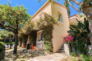 Family house in quiet and residential area