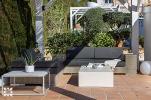 Villa Volantis by Abahana Villas