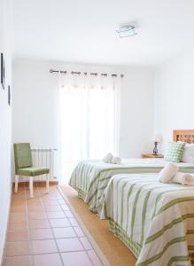 T2 espaçoso Praia Del Rey, Óbidos piscina comum, Caravelas