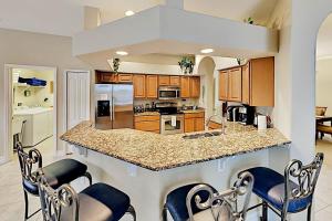 Fun 4BR with Pool Spa and Harry Potter Game Room