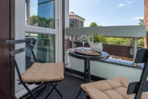 Delightful 3 Bedroom Apartment in London