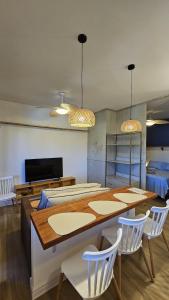 Loft Santorini no centro com Café da manhã