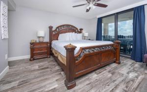 Phoenix East 706 condo