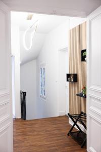 LE PALAIS DE LEO Luxury Apt Epernay Hyper center 4P Balcony AC