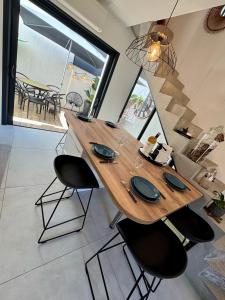 Maisons de vacances Maison de village renovee ! : photos des chambres
