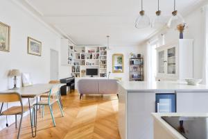 Bright Apartment in the Heart of Le Marais