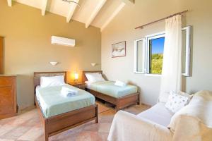 Villa Kokokilas by Villa Plus