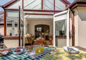 6@Stammers Retreat